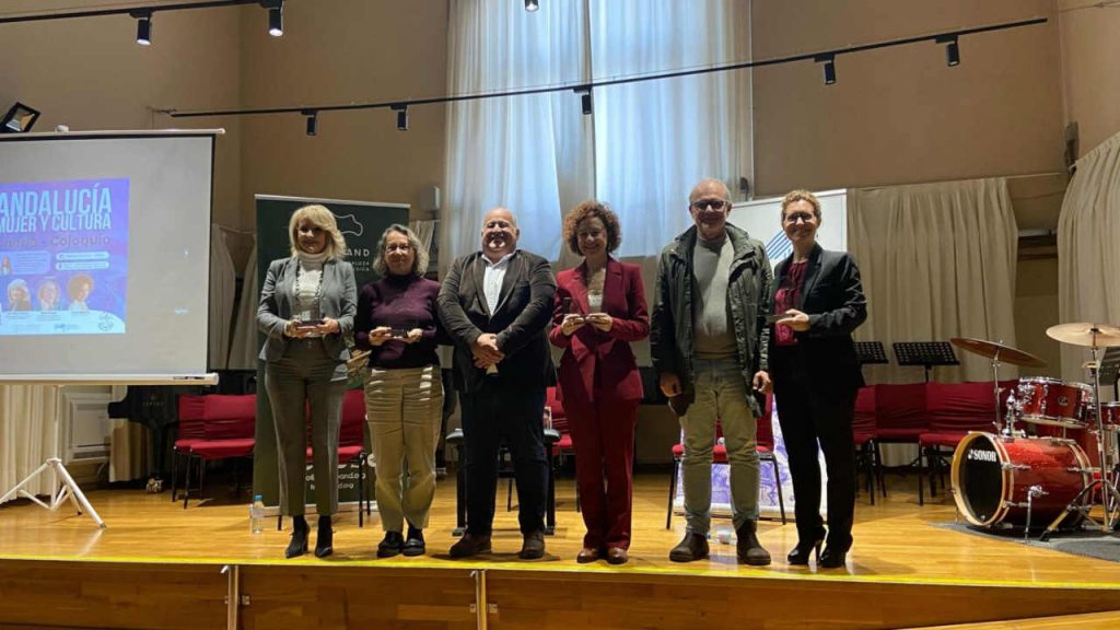 "Andalucía, mujer y cultura" compartió vivencias y reflexiones